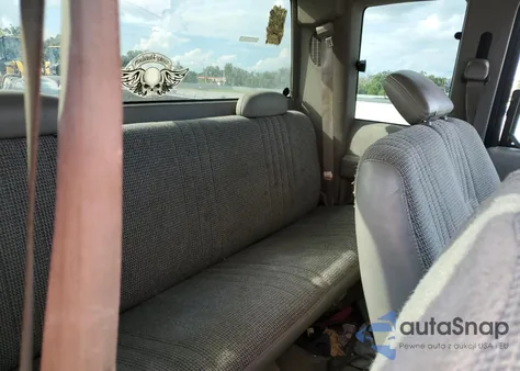 1996 GMC Sierra C1500 z USA, uszkodzony, nr VIN 1GTEC19M8TE549865